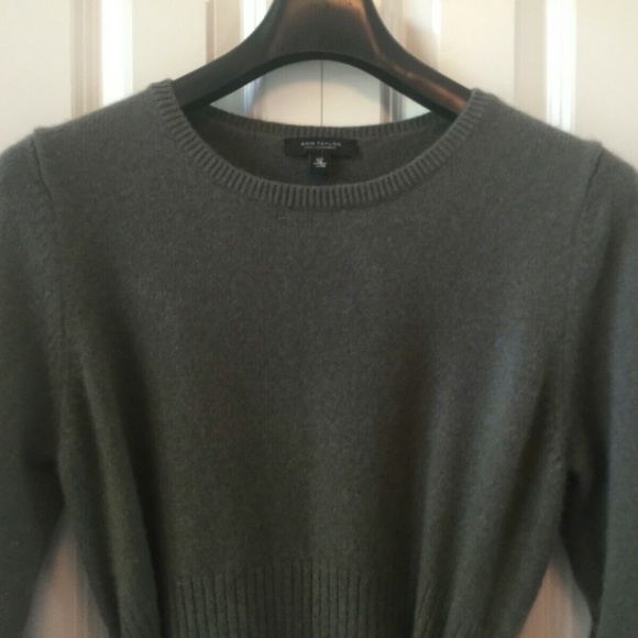 Women's or Girl's Cashmere Tunic - Picture 1 of 9